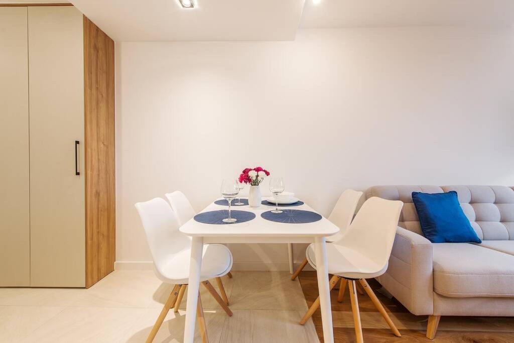 Rondo Onz P&O Serviced Apartments Warszawa Eksteriør billede