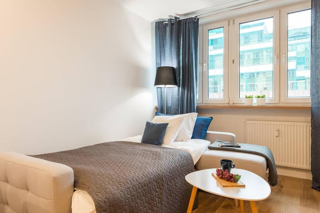 Rondo Onz P&O Serviced Apartments Warszawa Eksteriør billede